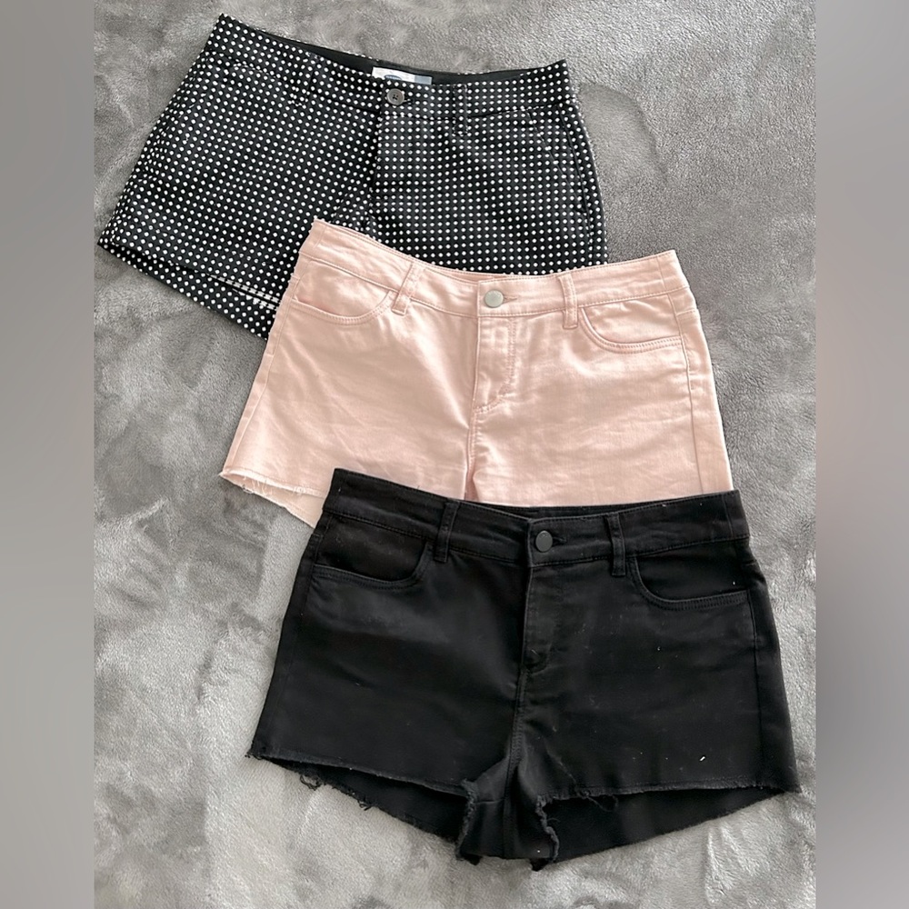 Pair of 3 shorts